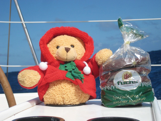 Advent an Bord mit Bär und Lebkuchen