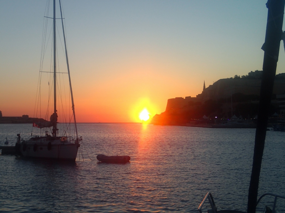 Sonnenaufgang vor Valletta