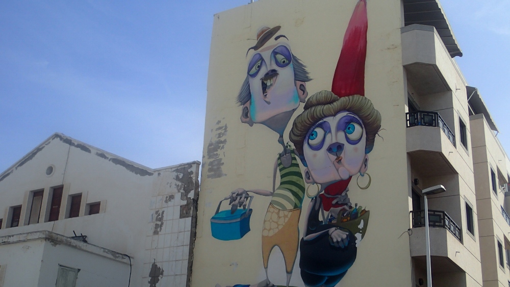 Das unscheinbare Städtchen Gran Tarajal auf Fuerteventura wartet mit super Graffiti auf. 