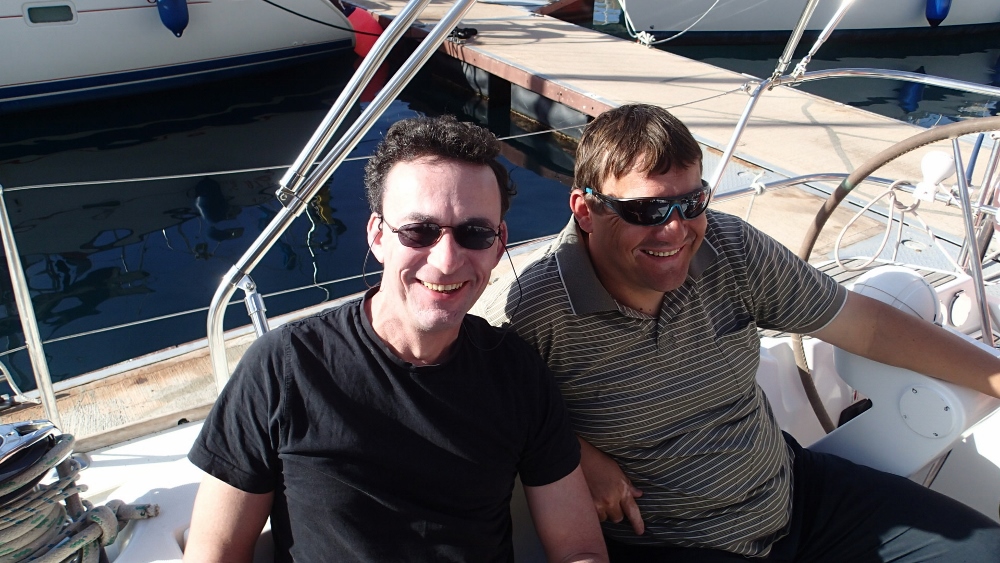 Unser langjähriger Mitsegler Andreas und Stefan unser Skipper