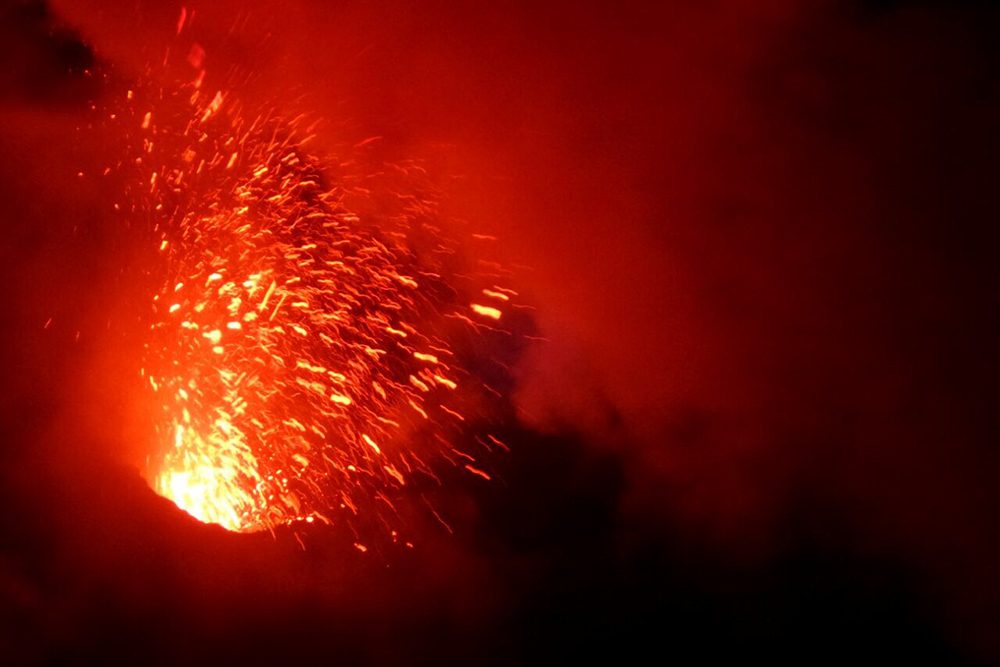 Nach einer dreistündigen Wanderung auf den Stromboli werden wir mit solchen Bildern belohnt