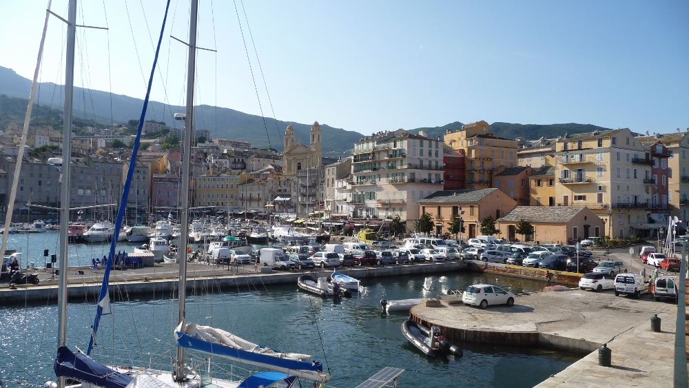 Bastia auf Korsika – wir liegen direkt an der Altstadt