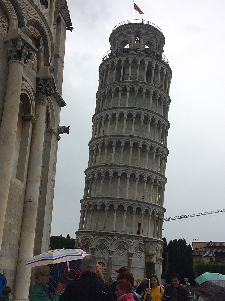 Einen flautigen grauen Tag nutzen wir für einen Besuch in Pisa